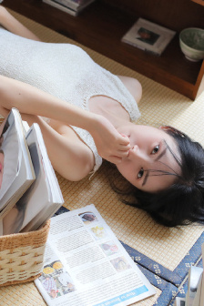 跟15周岁的女生发关系违法吗